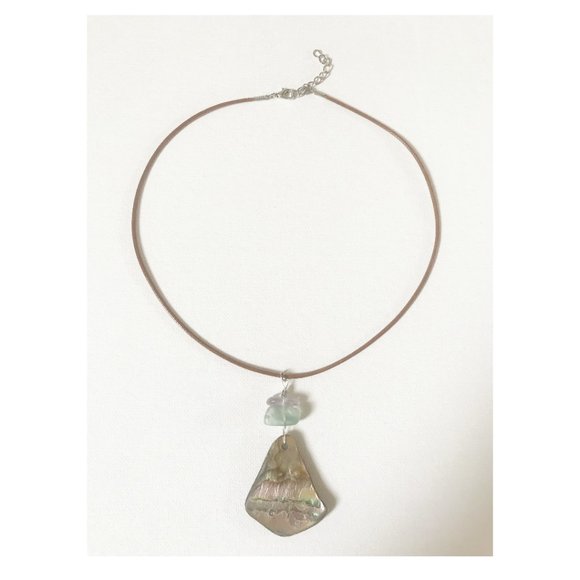 Red Abalone Shell Fluorite Amethyst Gemstone Crystal Necklace Ocean Beach Sea - Picture 9 of 13
